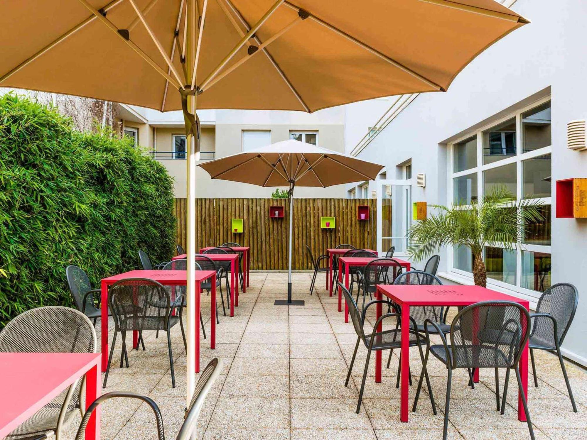 Ibis Budget Issy Les Moulineaux Paris Ouest Exterior foto